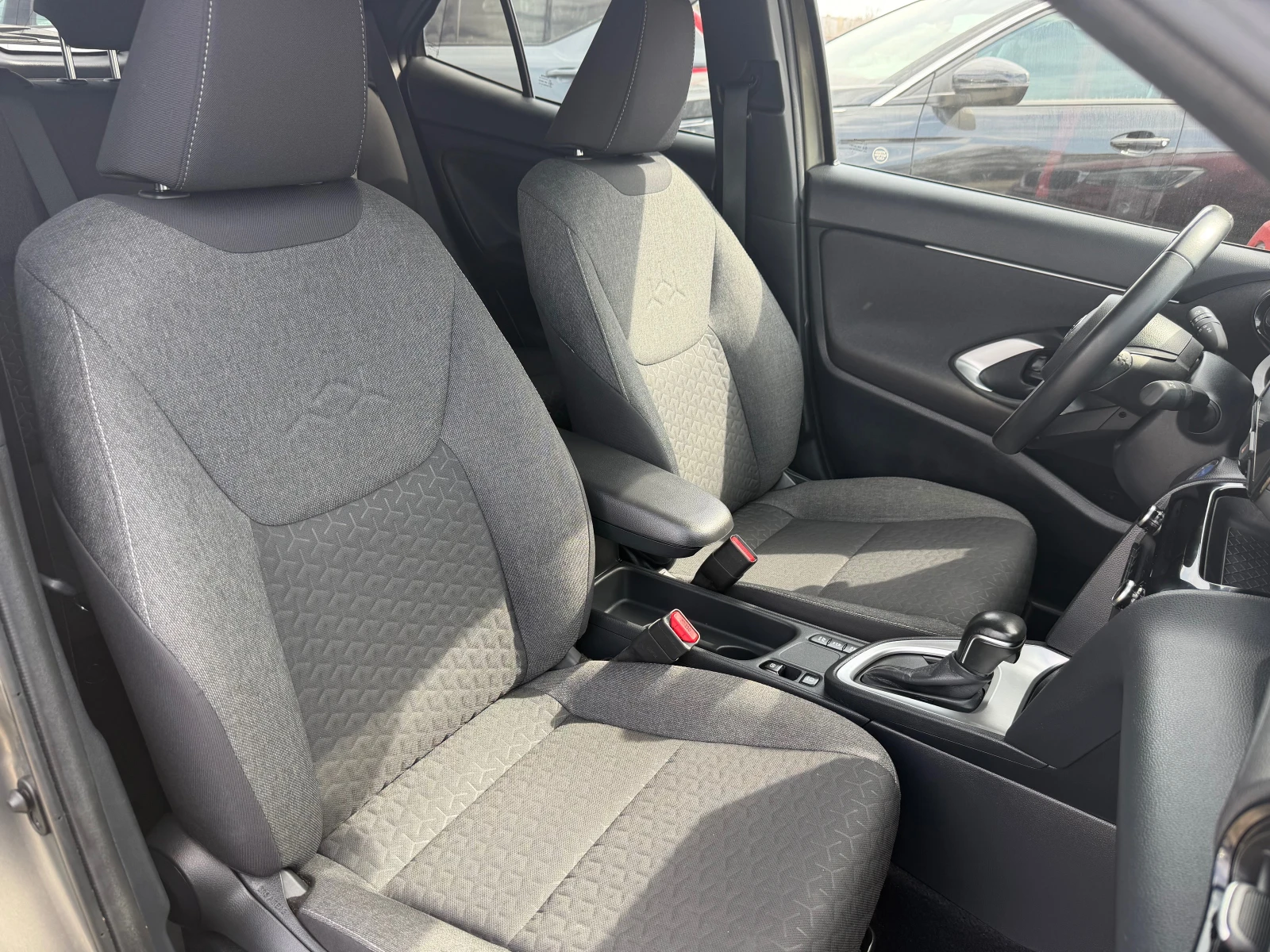 Toyota Yaris Cross 1.5 HIBRID DISTR LINE ASIST NAVI �������� �� 2033 | Mobile.bg � ����������� 11