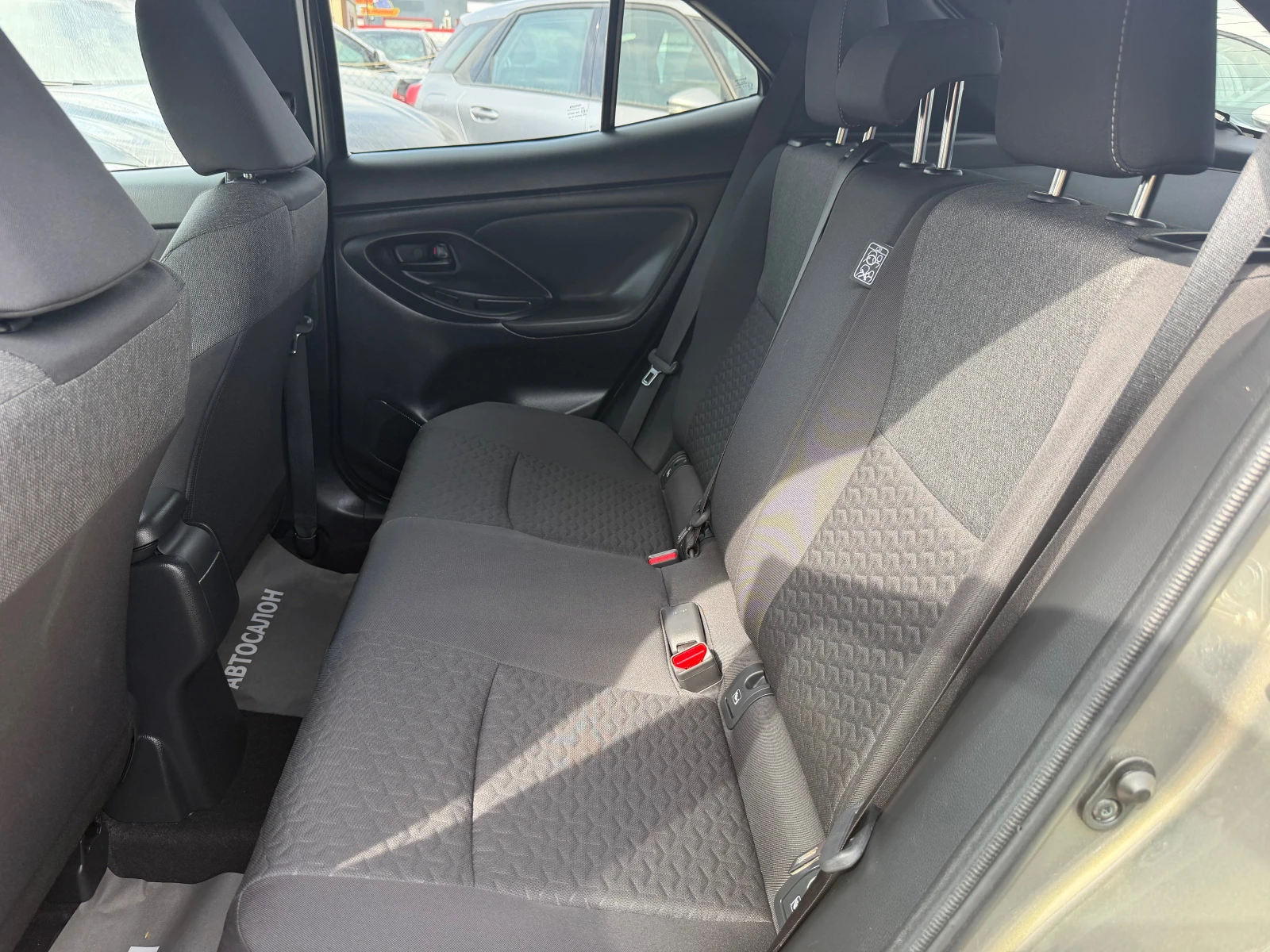 Toyota Yaris Cross 1.5 HIBRID DISTR LINE ASIST NAVI �������� �� 2033 | Mobile.bg � ����������� 12