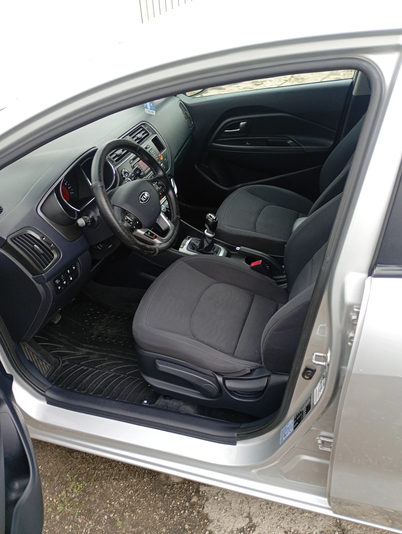 Kia Rio, снимка 11 - Автомобили и джипове - 53980501