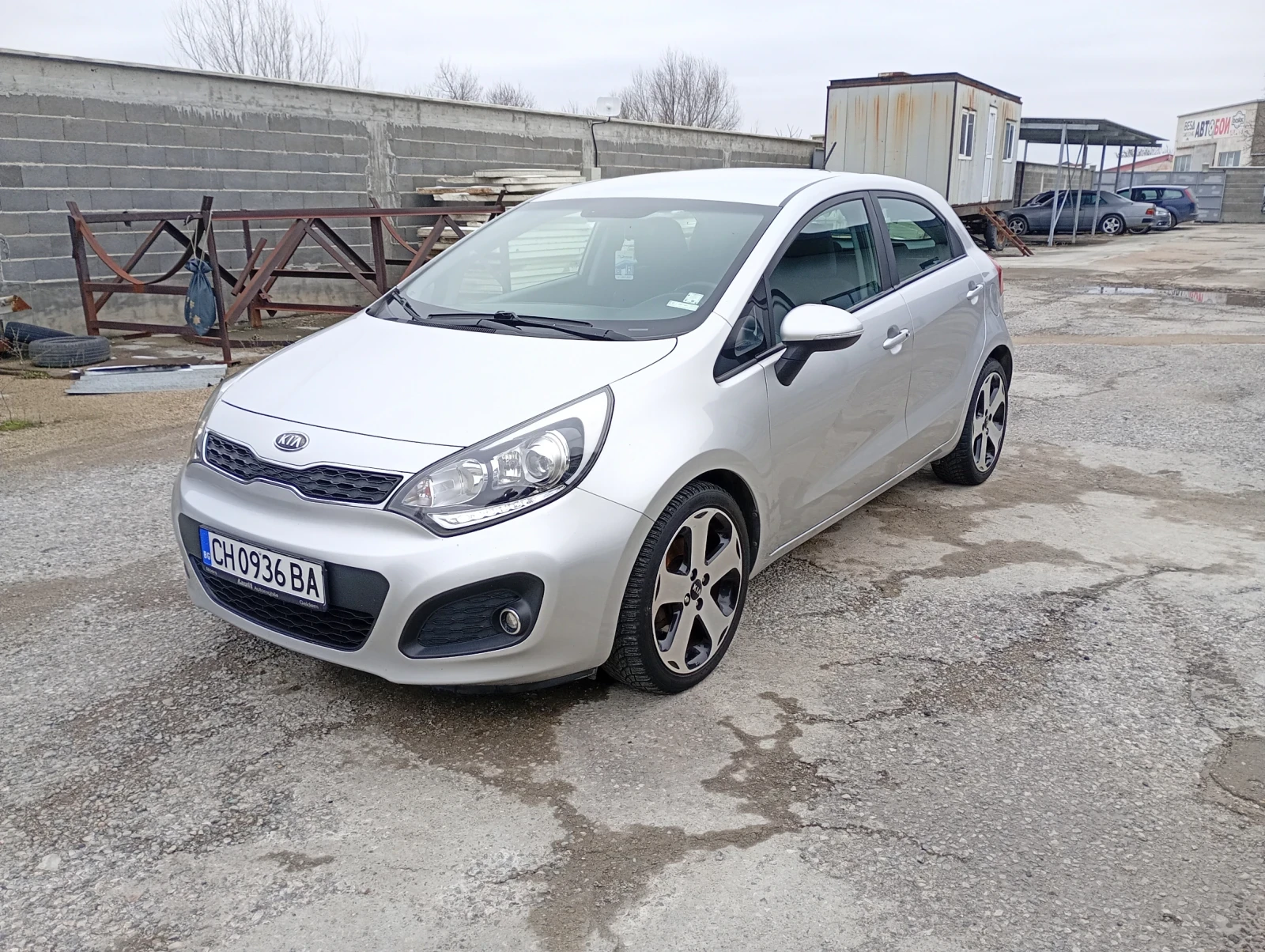 Kia Rio, снимка 10 - Автомобили и джипове - 53980501