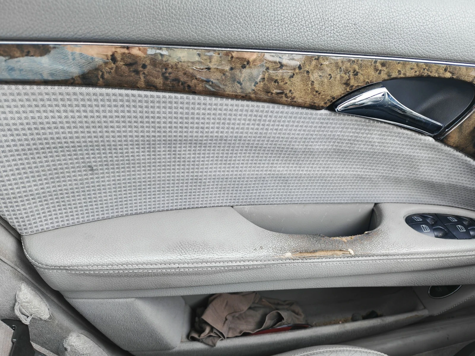 Mercedes-Benz E 270, снимка 9 - Автомобили и джипове - 54016465