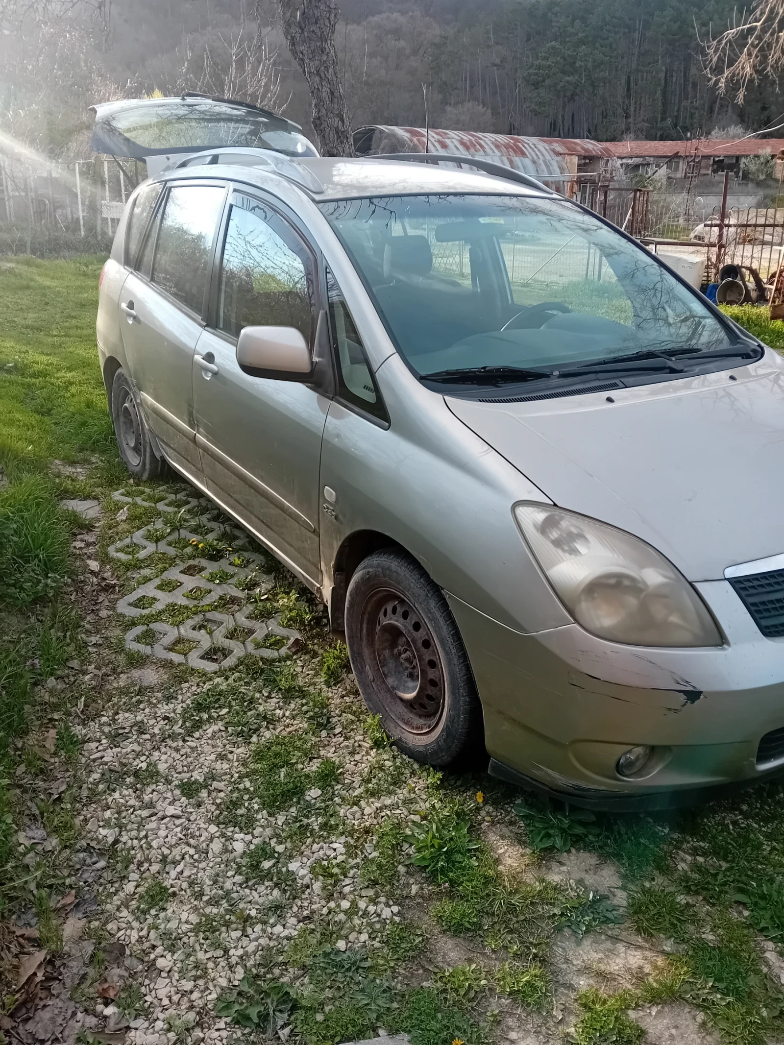 Toyota Corolla verso, снимка 5 - Автомобили и джипове - 54157331