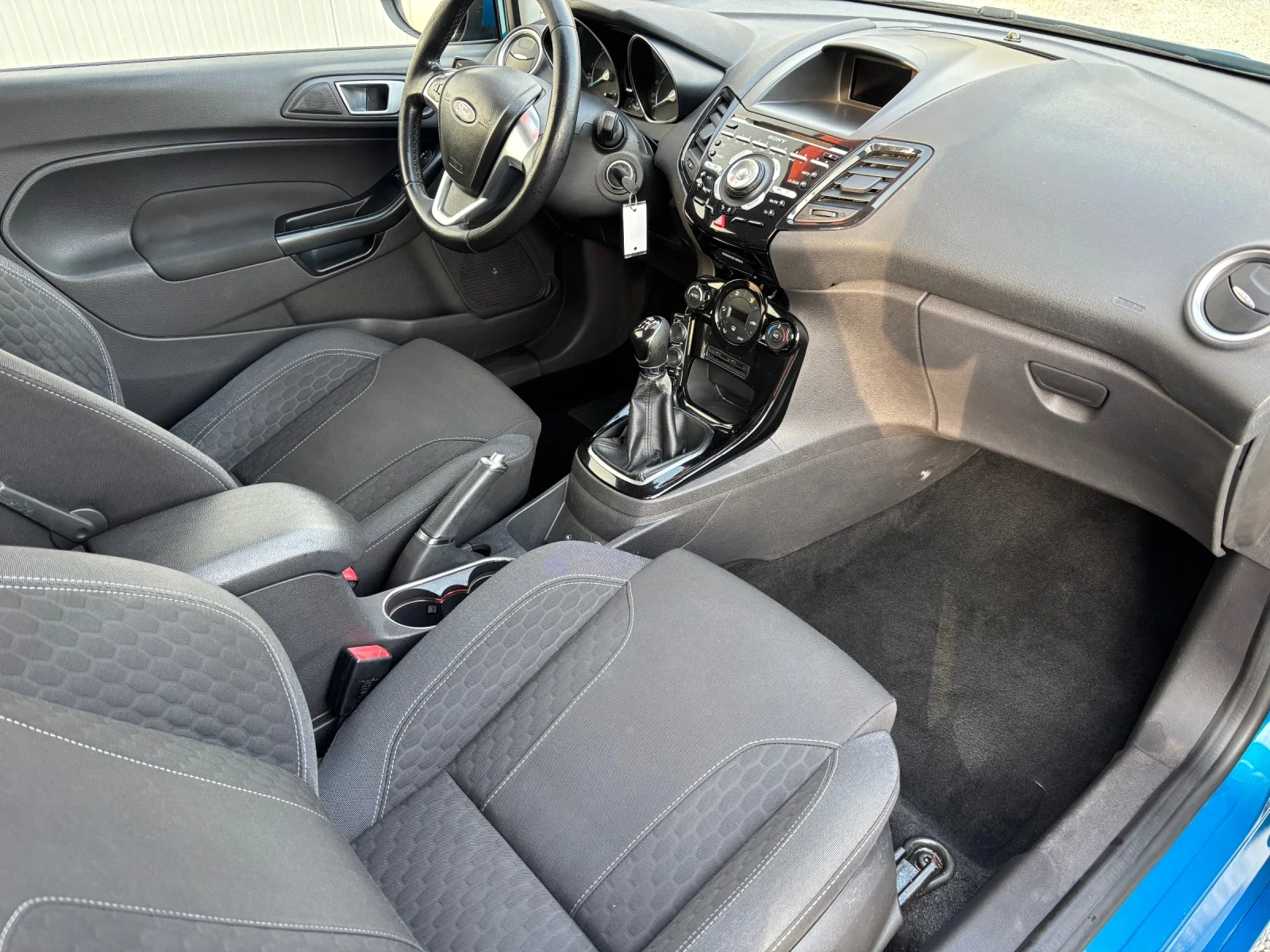 Ford Fiesta Sport 1.6 TDCi, снимка 10 - Автомобили и джипове - 54194836