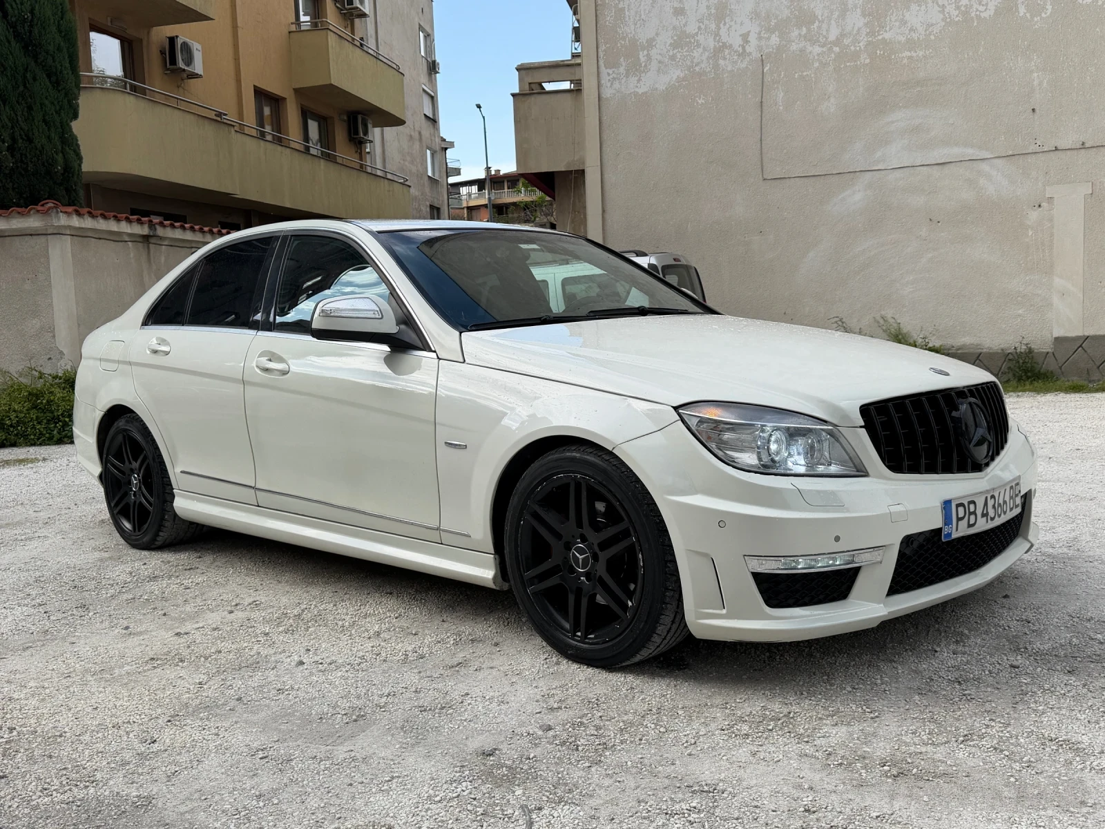 Mercedes-Benz C 220 AMG , снимка 2 - Автомобили и джипове - 54510827