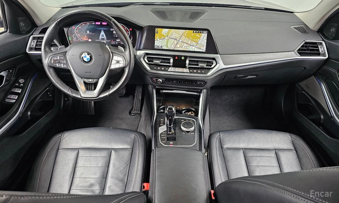 BMW 320 LUXURY* LINE* КАМЕРА* HARMON* KARDON* KЕЙЛЕС* , снимка 6 - Автомобили и джипове - 54644935