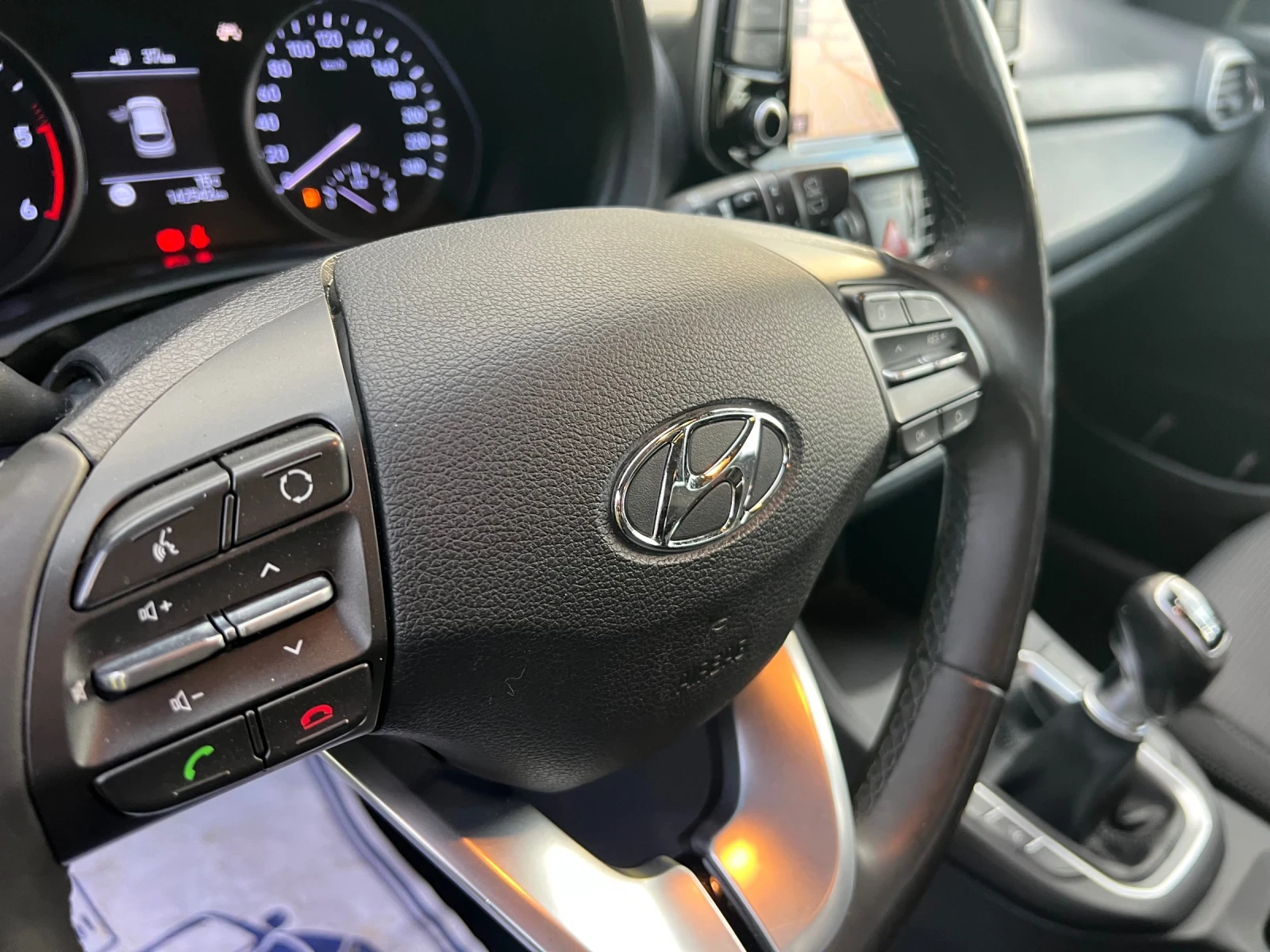 Hyundai I30 1.6:Crdi Euro/6, снимка 14 - Автомобили и джипове - 54704983
