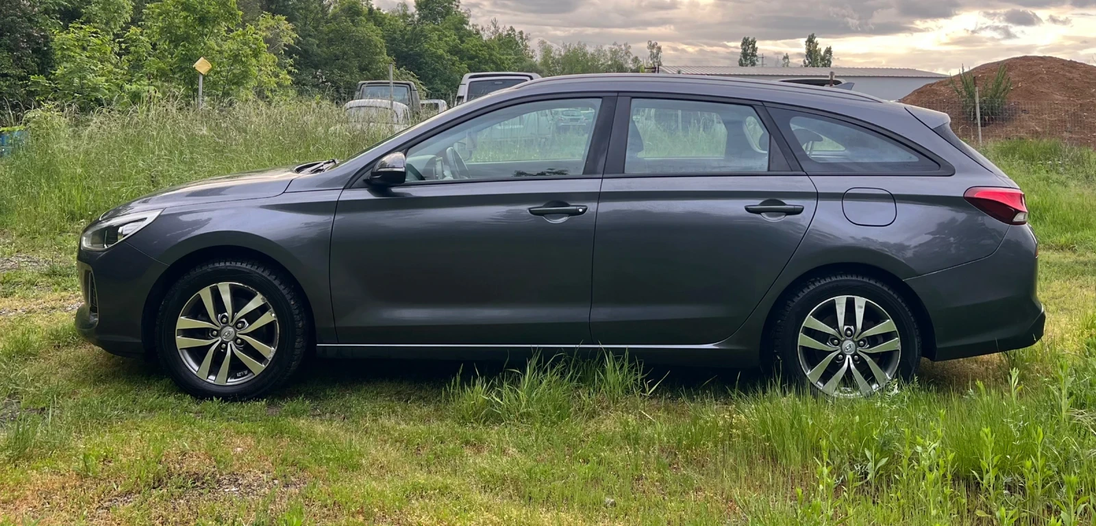 Hyundai I30 1.6:Crdi Euro/6, снимка 6 - Автомобили и джипове - 54704983