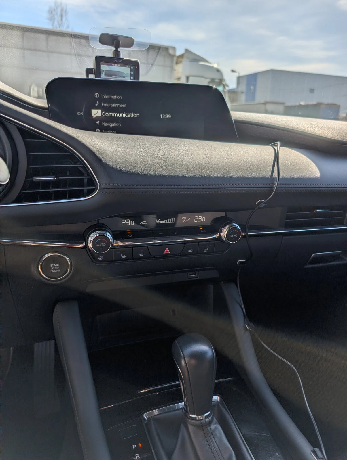 Mazda 3, снимка 15 - Автомобили и джипове - 55008251