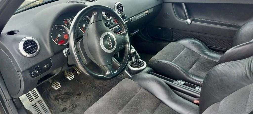 Audi Tt Roadster 1.8cc , снимка 3 - Автомобили и джипове - 55126248