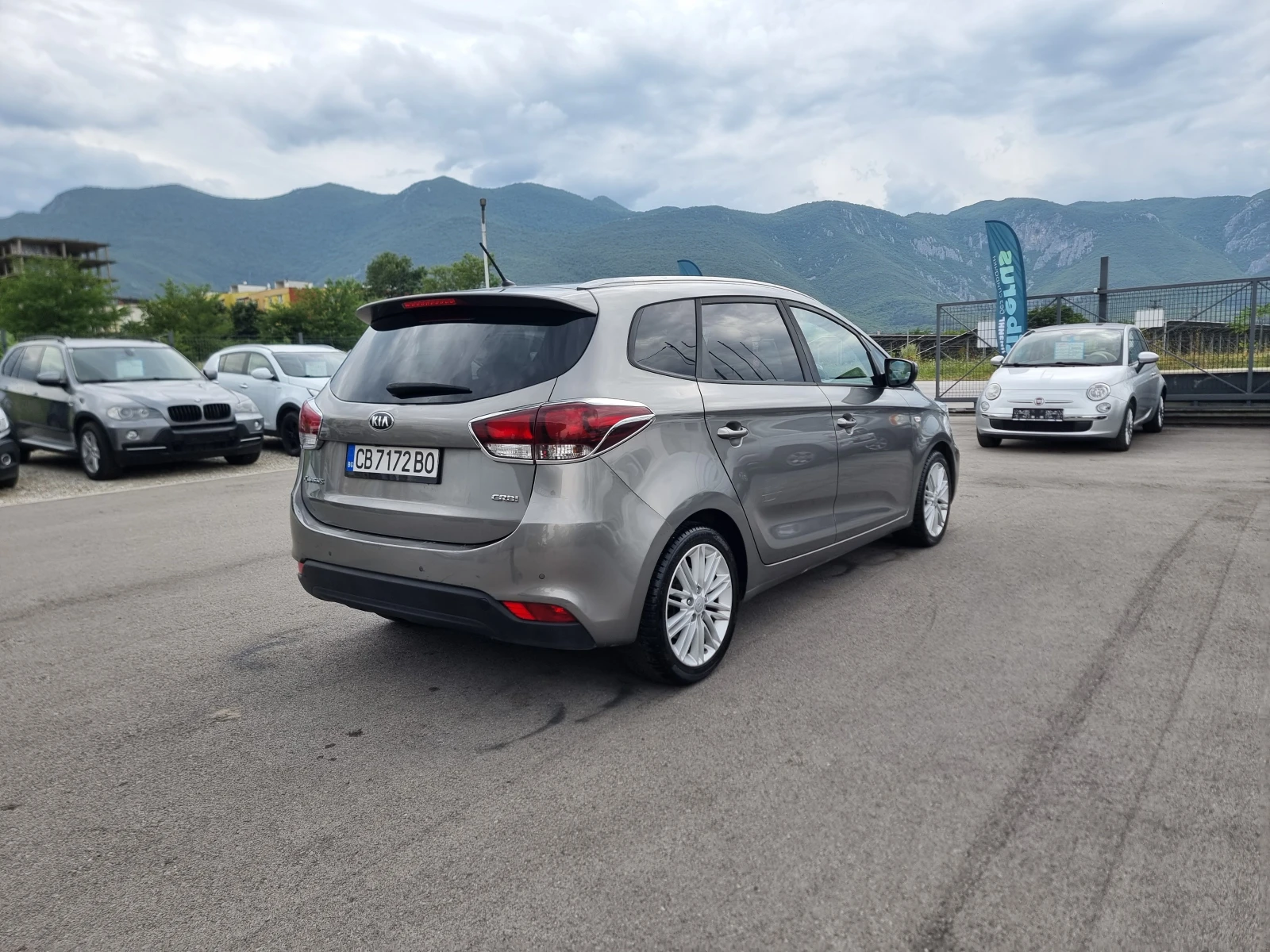 Kia Carens 1.7CRDI, снимка 7 - Автомобили и джипове - 55220026