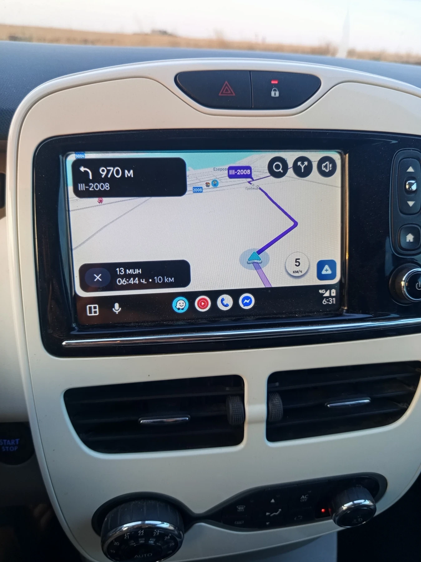 Renault Zoe, снимка 6 - Автомобили и джипове - 55356739