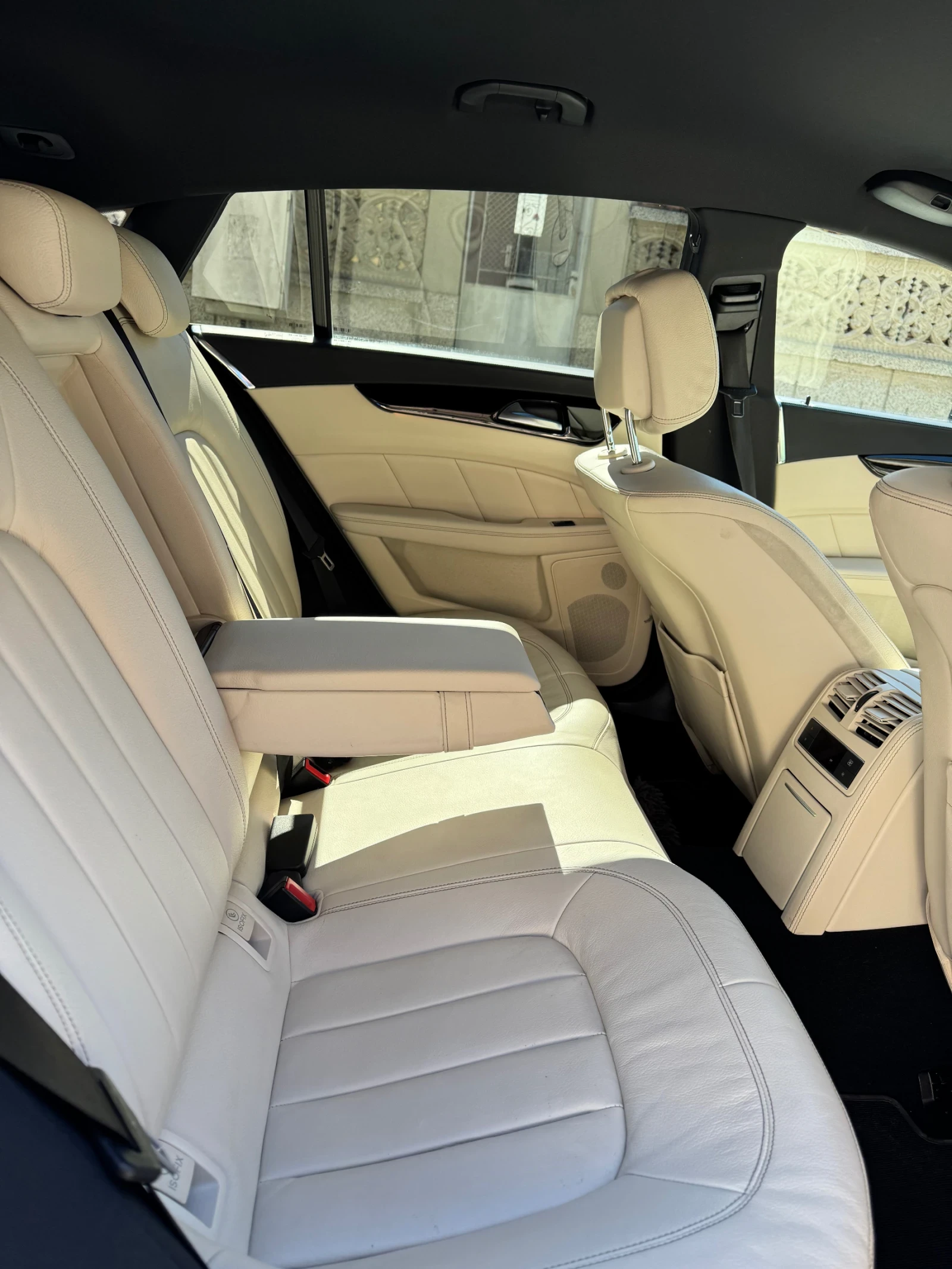 Mercedes-Benz CLS 350 Shooting Brake 4MATIC, снимка 13 - Автомобили и джипове - 55513195