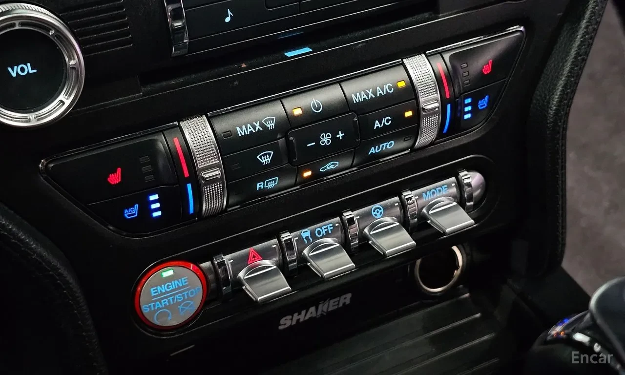 Ford Mustang 2.3 full extras* Цена до България, снимка 6 - Автомобили и джипове - 55787425