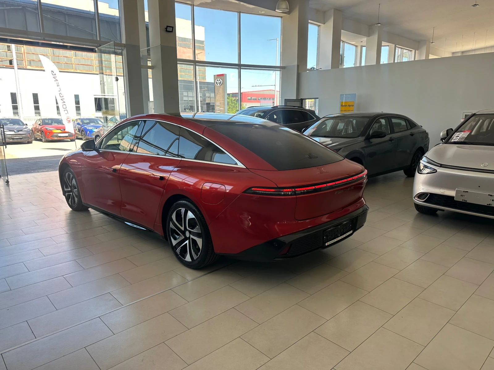 DONGFENG S7 REEV, снимка 3 - Автомобили и джипове - 56004613