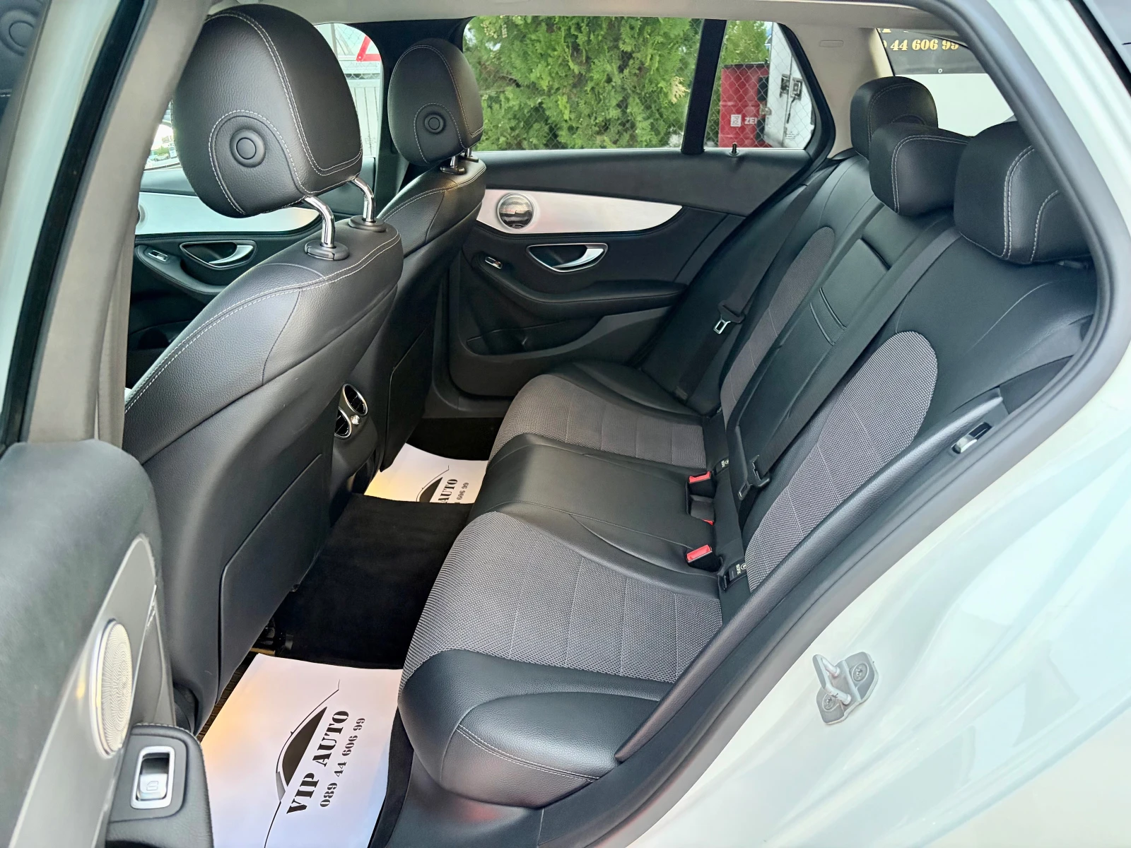 Mercedes-Benz C 220 AMG PACKET PREMIUM DISTRONIC PLUS HEAD UP 7GTRONIC, снимка 10 - Автомобили и джипове - 56089712