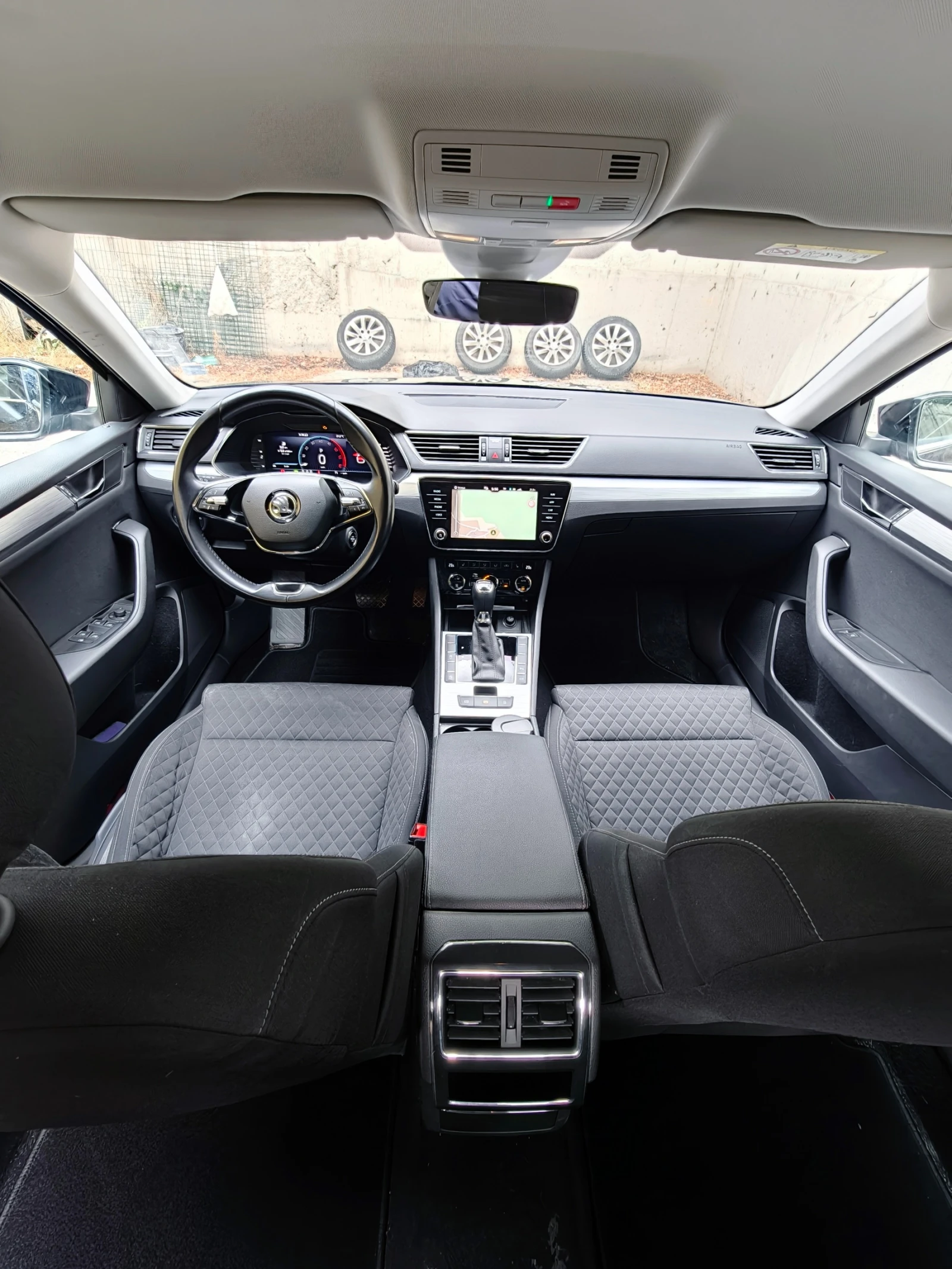 Skoda Superb 4x4/ 200к.с./ В гаранция, снимка 10 - Автомобили и джипове - 56217199