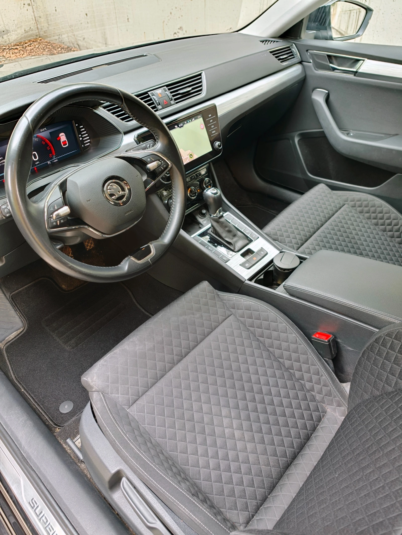 Skoda Superb 4x4/ 200к.с./ В гаранция, снимка 8 - Автомобили и джипове - 56217199