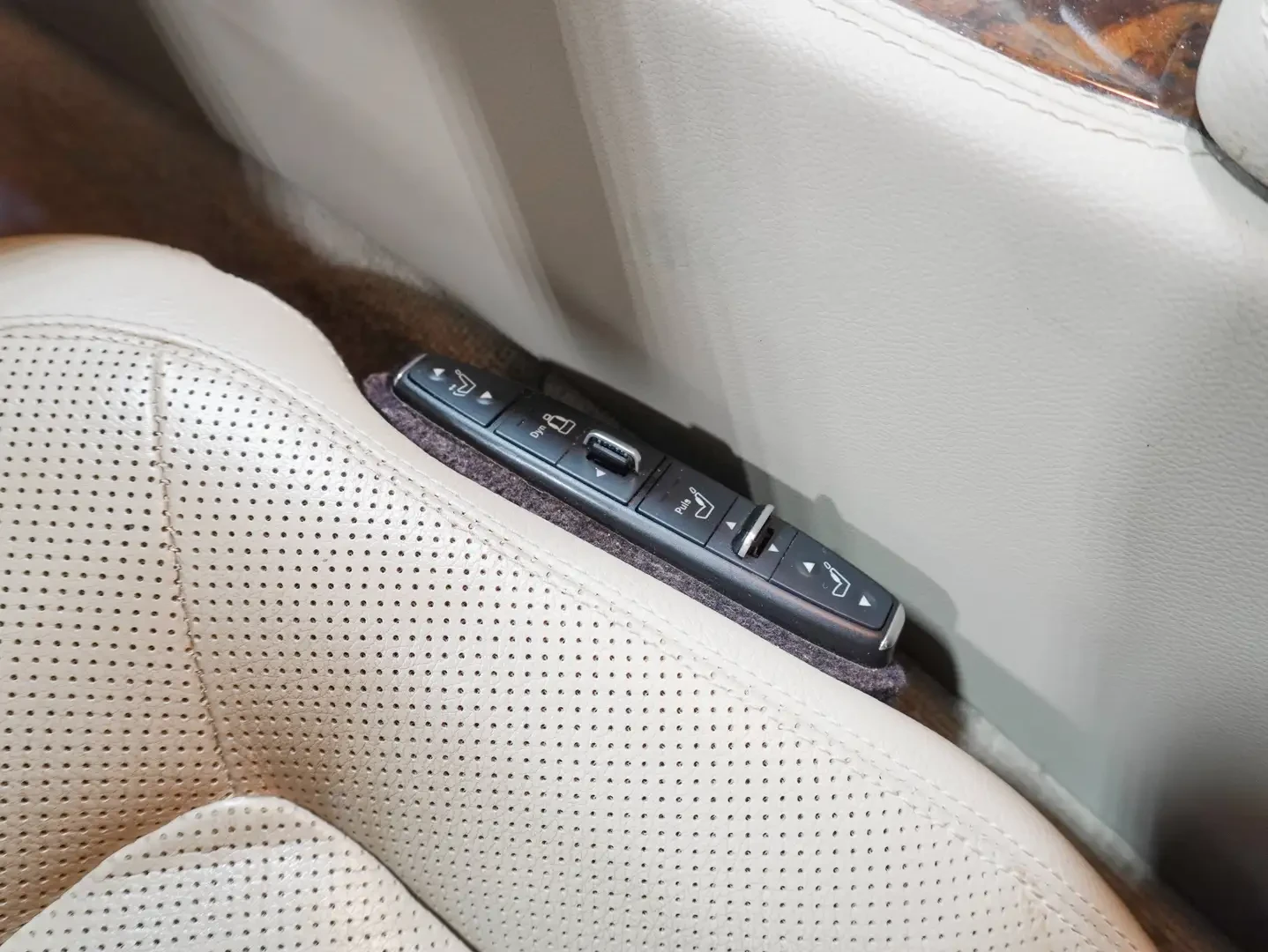 Mercedes-Benz CLS 550 AMG LINE/HARMAN KARDON/�����/������ ��� ���������� | Mobile.bg � ����������� 14