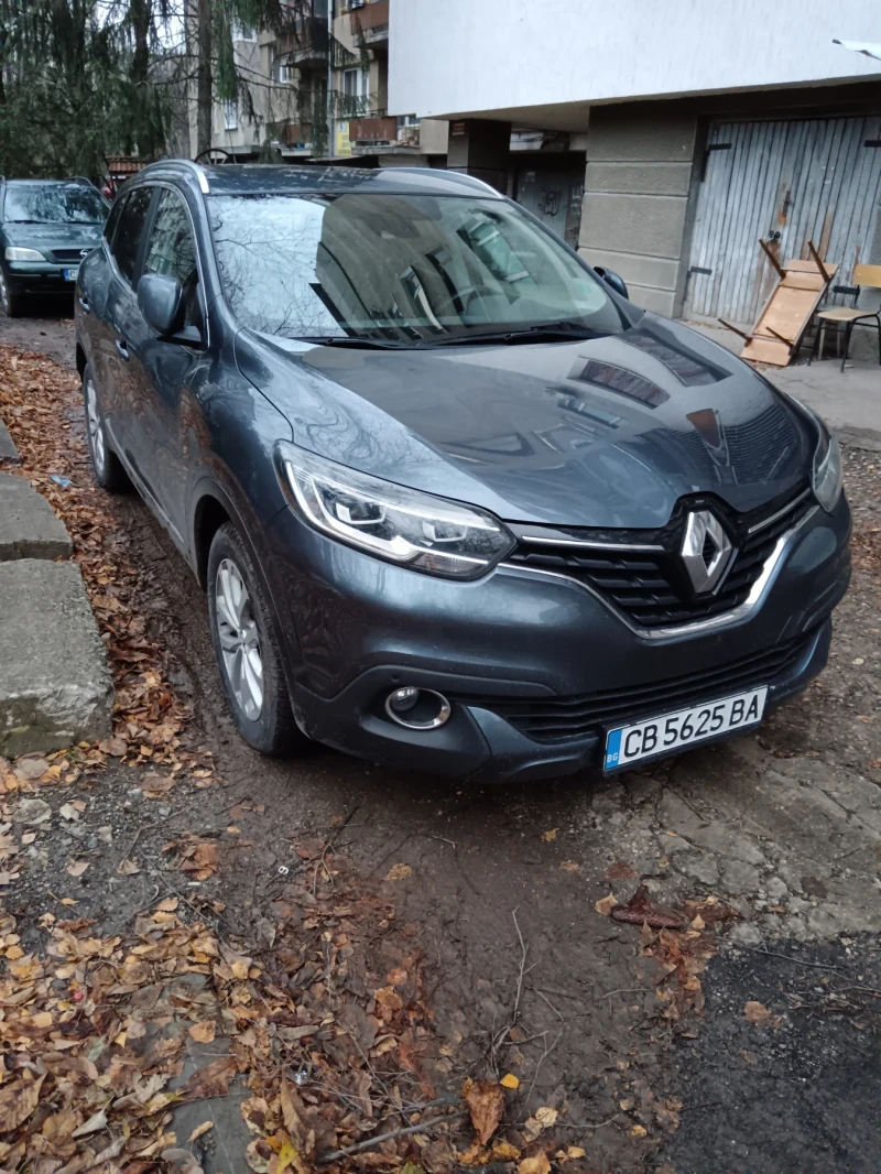 Renault Kadjar, снимка 1 - Автомобили и джипове - 49495982