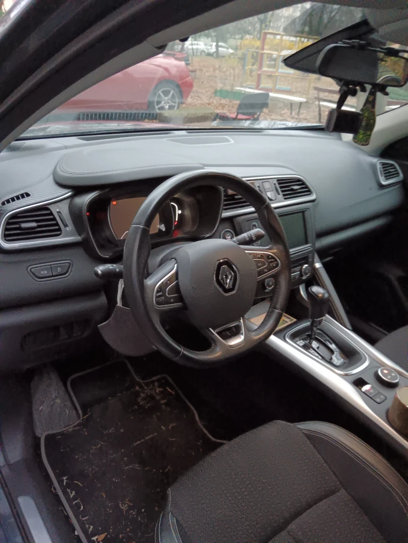 Renault Kadjar, снимка 6 - Автомобили и джипове - 49495982