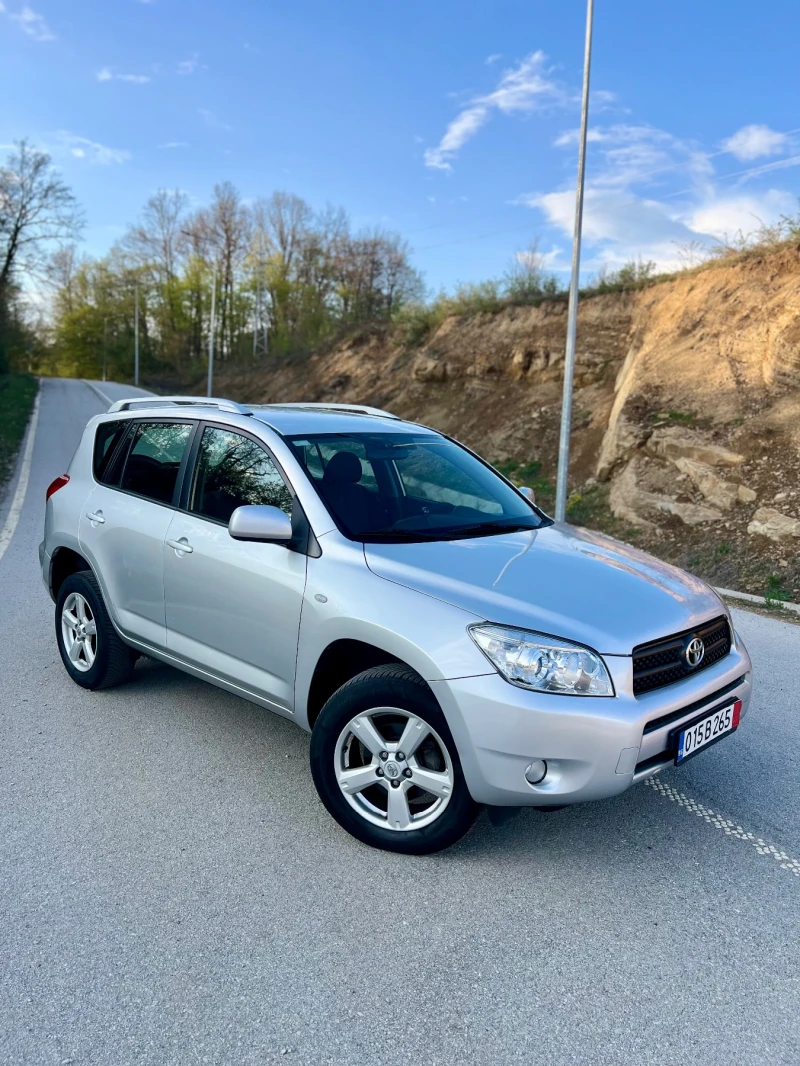 Toyota Rav4 * ИТАЛИЯ* 4х4 2.0-БЕНЗИН - Автоматик , снимка 1 - Автомобили и джипове - 50201261