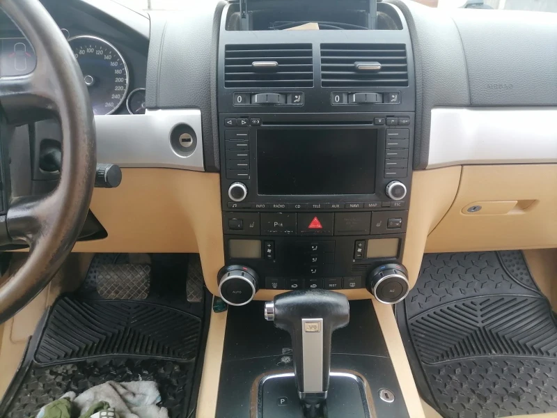 VW Touareg 3v6, снимка 7 - Автомобили и джипове - 52218077