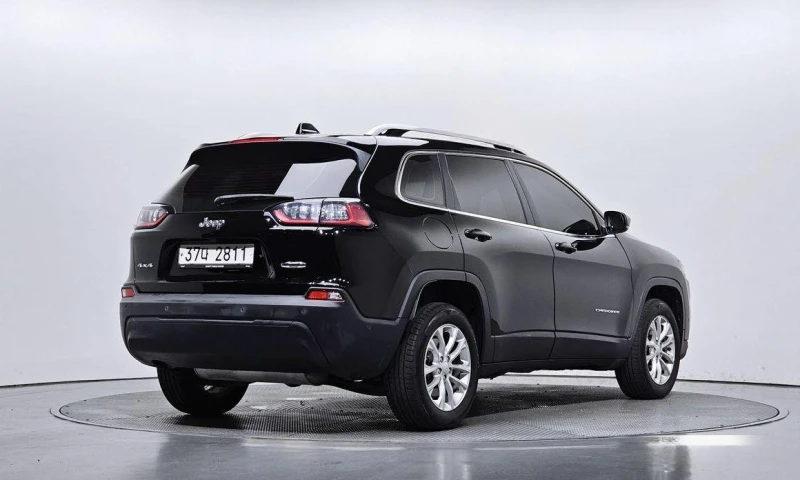 Jeep Cherokee 2.4 Longitude High AWD , снимка 2 - Автомобили и джипове - 52105640