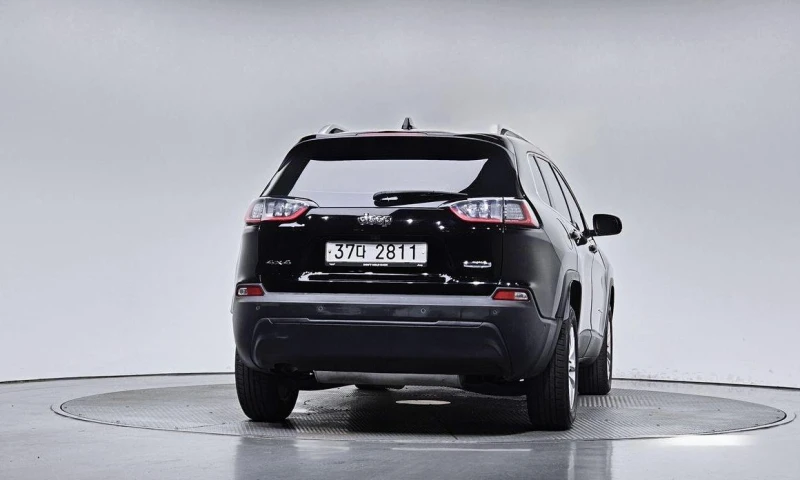 Jeep Cherokee 2.4 Longitude High AWD , снимка 4 - Автомобили и джипове - 52105640