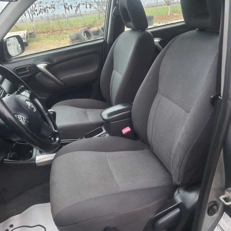 Toyota Rav4 2.0VVT-I, снимка 14 - Автомобили и джипове - 52646780