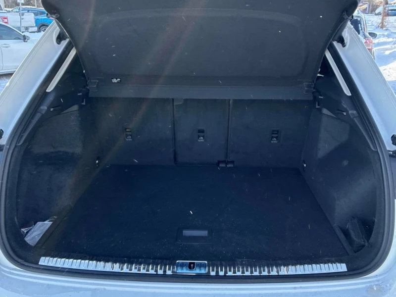 Audi Q3 * Quattro AWD * CARFAX * Дигитално табло, снимка 13 - Автомобили и джипове - 53264913