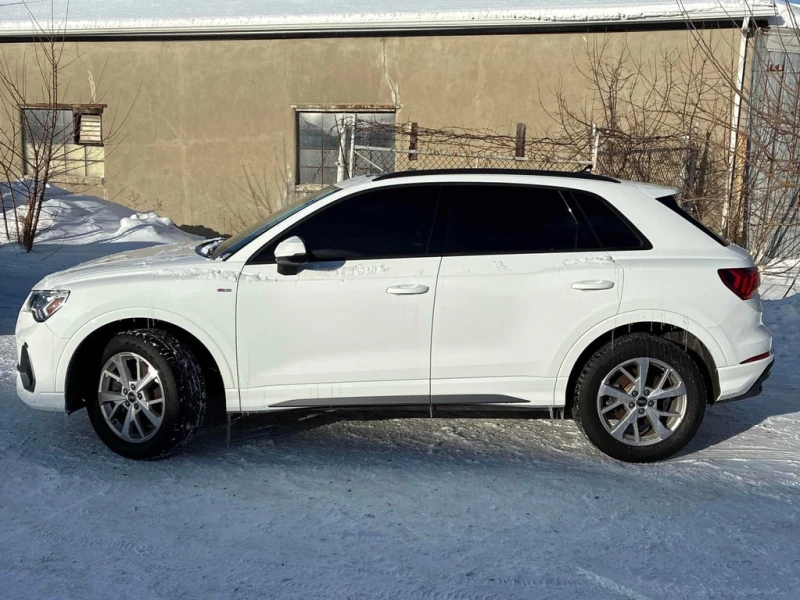 Audi Q3 * Quattro AWD * CARFAX * Дигитално табло, снимка 2 - Автомобили и джипове - 53264913
