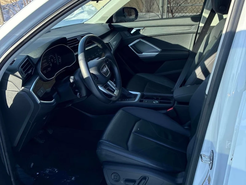 Audi Q3 * Quattro AWD * CARFAX * Дигитално табло, снимка 5 - Автомобили и джипове - 53264913