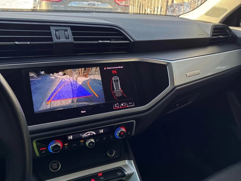 Audi Q3 * Quattro AWD * CARFAX * Дигитално табло, снимка 9 - Автомобили и джипове - 53264913