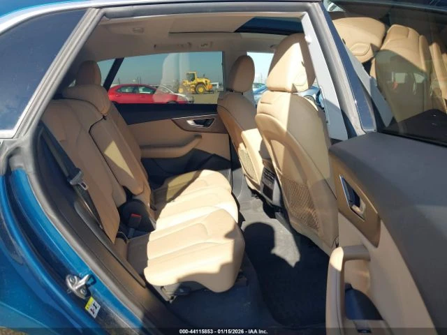 Audi Q8 3.0T* MATRIX* PREMIUM* 360КАМЕРА* LANE* ASSIST* , снимка 11 - Автомобили и джипове - 53646174