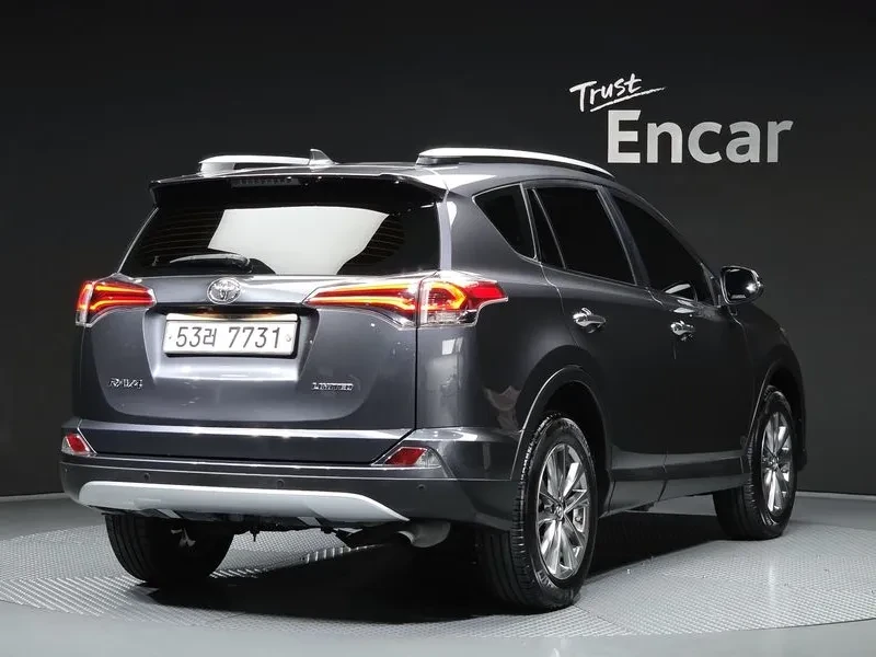Toyota Rav4 5Th Generation 2.5 2Wd, снимка 2 - Автомобили и джипове - 56354390