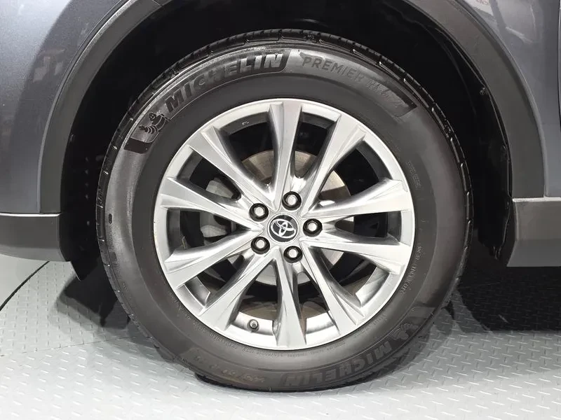 Toyota Rav4 5Th Generation 2.5 2Wd, снимка 5 - Автомобили и джипове - 56354390