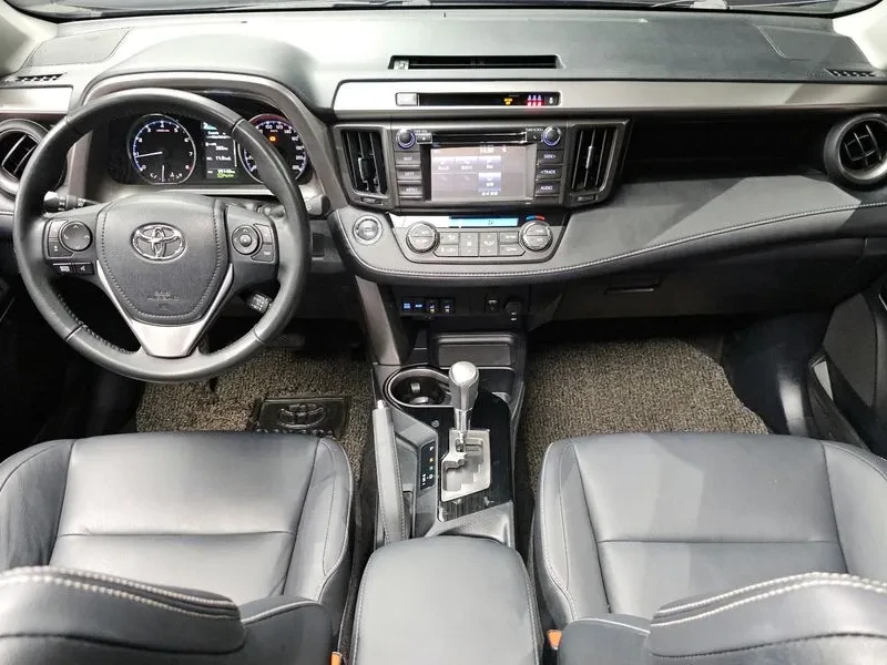 Toyota Rav4 5Th Generation 2.5 2Wd, снимка 7 - Автомобили и джипове - 56354390