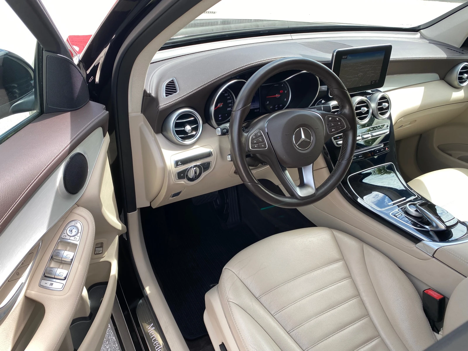 Mercedes-Benz GLC 250 d 4-MATIC 9G-TRONIC !!! 100% РЕАЛНИ КМ - ДОКАЗУЕМИ - изображение 10