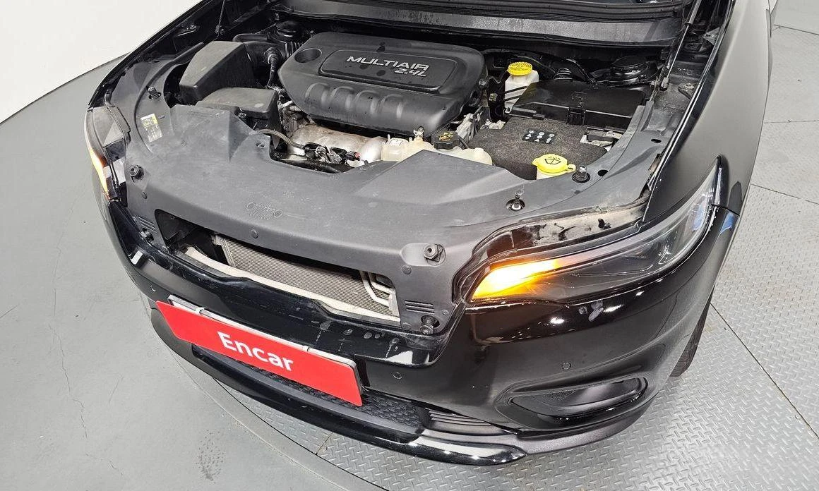 Jeep Cherokee 2.4 Longitude High AWD  - изображение 6