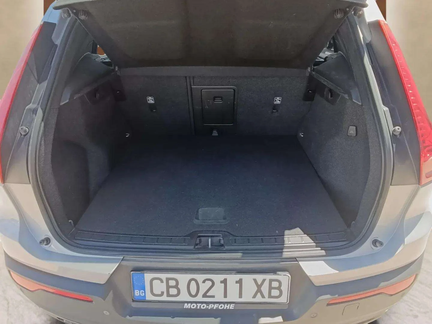 Volvo XC40 Т5, снимка 12 - Автомобили и джипове - 54934480