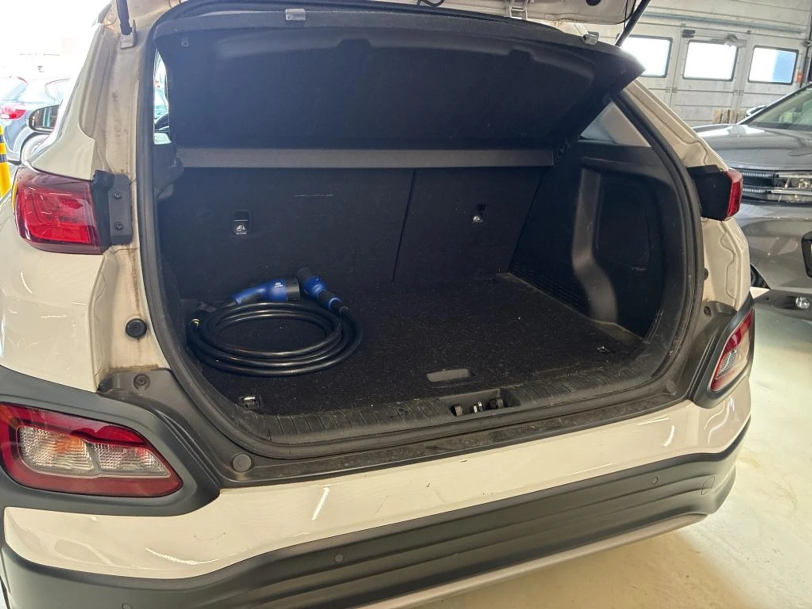 Hyundai Kona 64 kWh Fashion, снимка 7 - Автомобили и джипове - 55274805