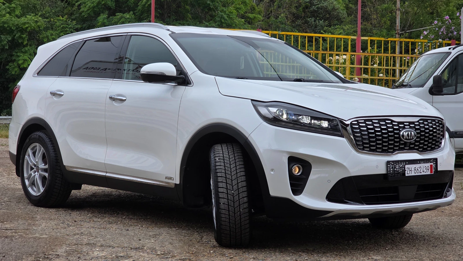 Kia Sorento 2.2 CRDi/4x4/Facelift/Швейцария, снимка 5 - Автомобили и джипове - 55393941