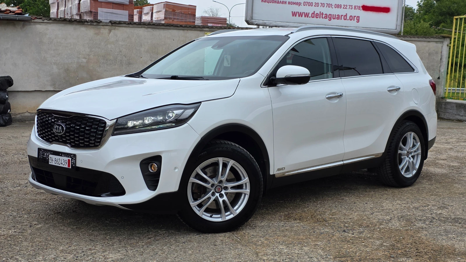 Kia Sorento 2.2 CRDi/4x4/Facelift/Швейцария, снимка 2 - Автомобили и джипове - 55393941