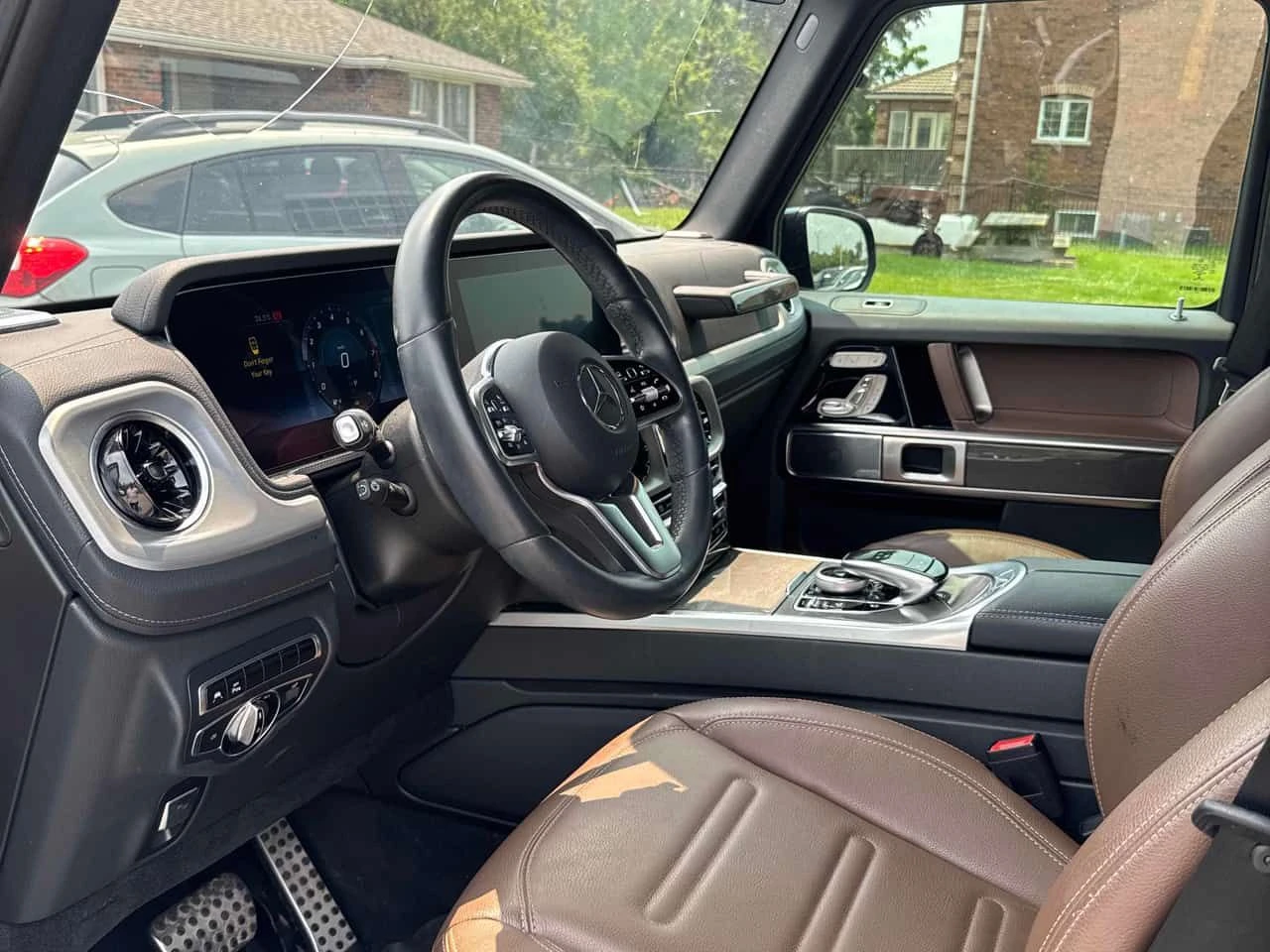 Mercedes-Benz G 500 550 4MATIC | CARFAX | АВТОКРЕДИТ БЕЗ ПЪРВОНАЧАЛНА, снимка 7 - Автомобили и джипове - 55601187
