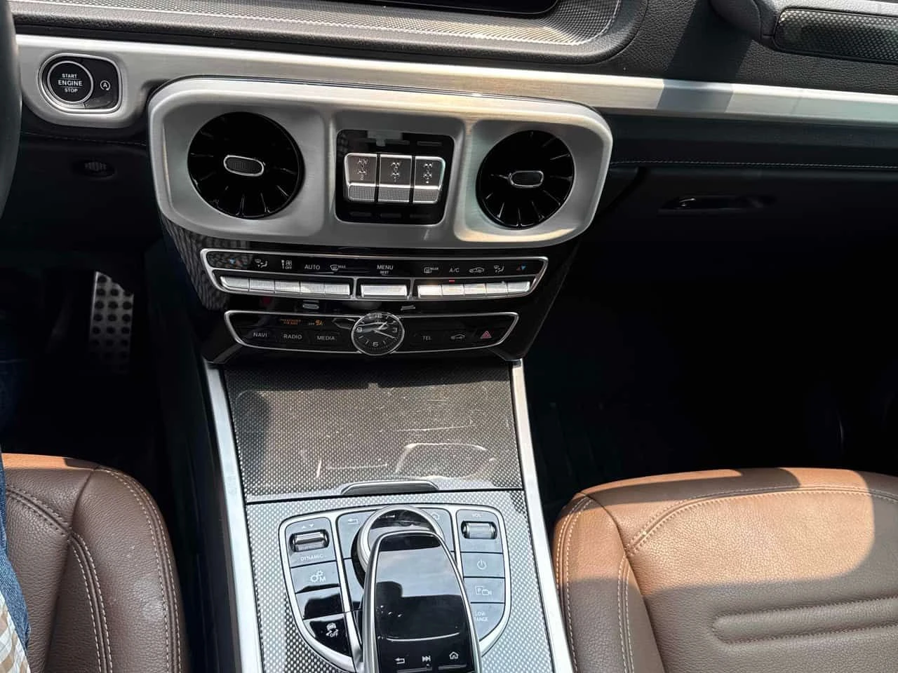 Mercedes-Benz G 500 550 4MATIC | CARFAX | АВТОКРЕДИТ БЕЗ ПЪРВОНАЧАЛНА, снимка 9 - Автомобили и джипове - 55601187