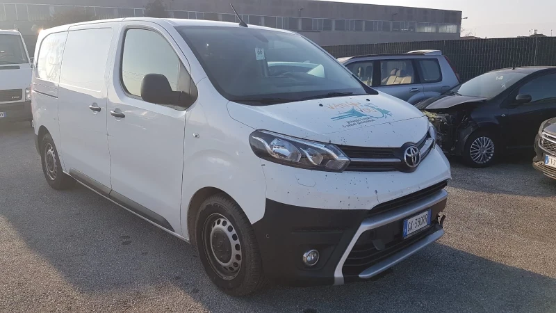 Toyota Proace 2022 ТОВАРЕН, 1.5HDi 96.000km, снимка 1 - Бусове и автобуси - 47972738