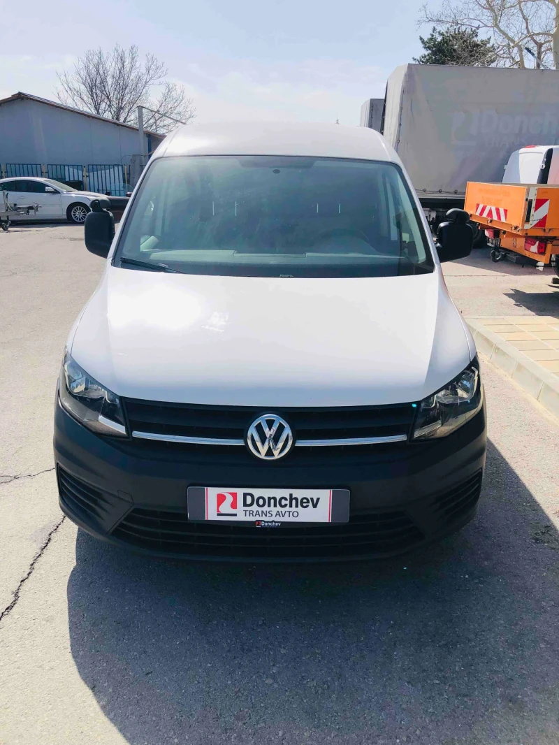 VW Caddy 2018 г., снимка 2 - Бусове и автобуси - 52121228
