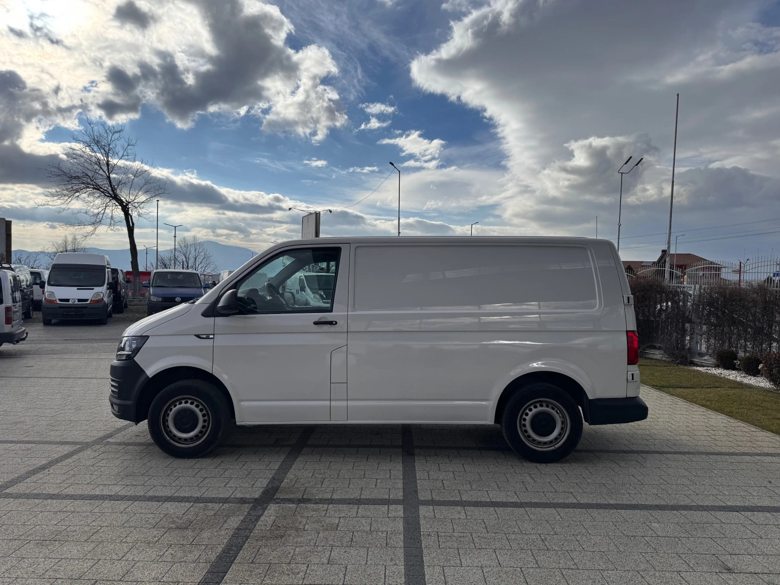 VW T6 2.0TDI Euro 6 2хКлима  - изображение 3