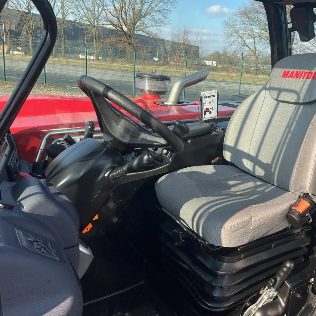 Телескопични товарачи Manitou MT733 Easy Comfort - изображение 6