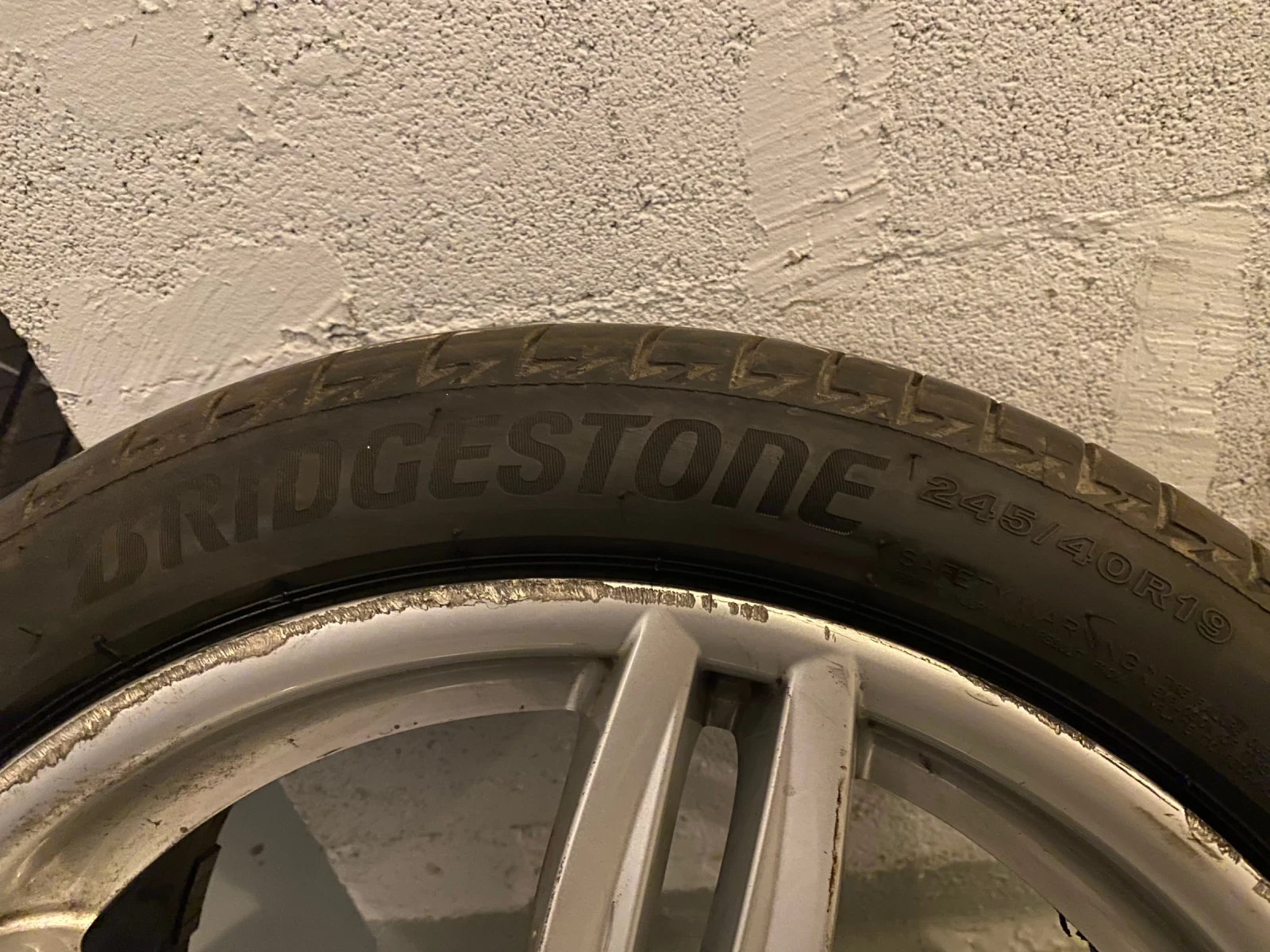 Гуми с джанти Bridgestone 245/45R19, снимка 5 - Гуми и джанти - 54802441